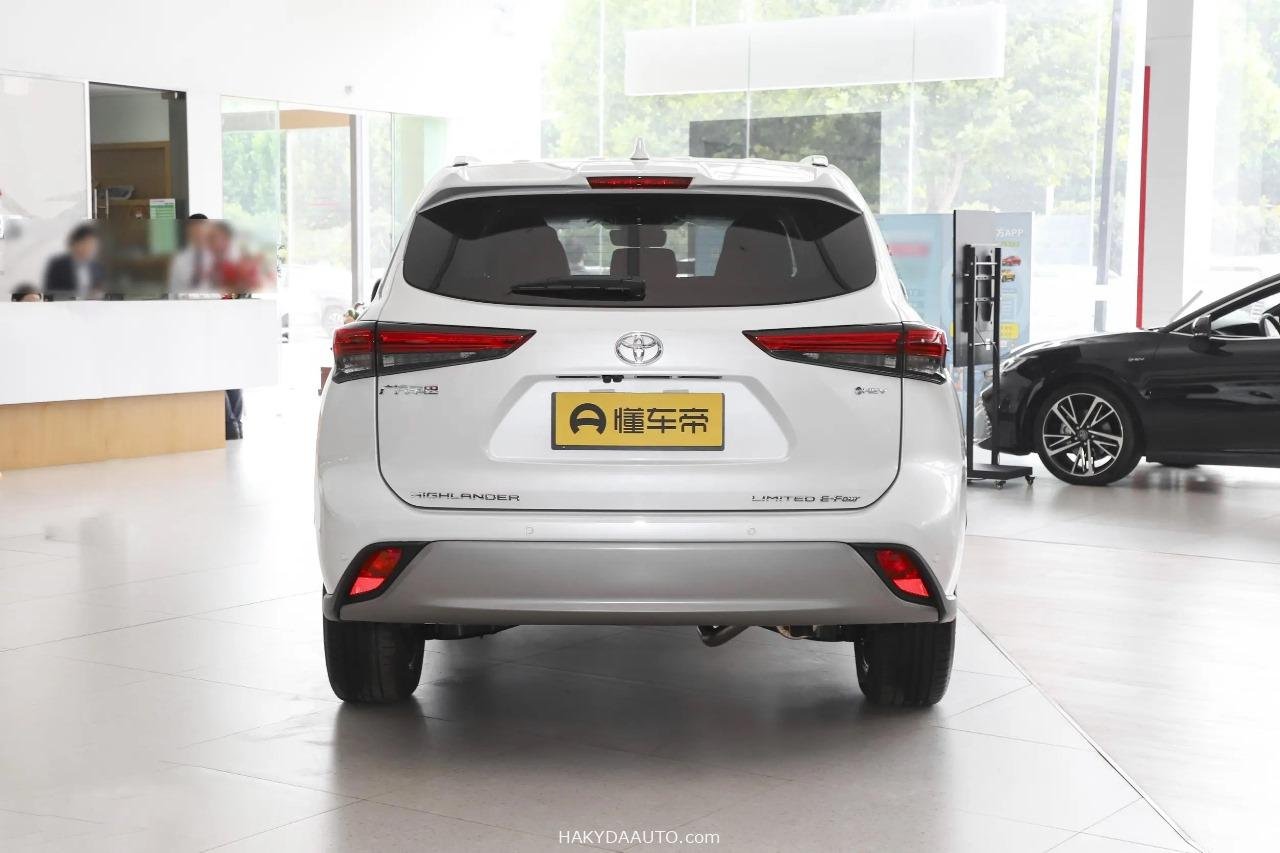 2025 TOYOTA HIGHLANDER LIMITED 2.5L Hybrid 4WD — 17
