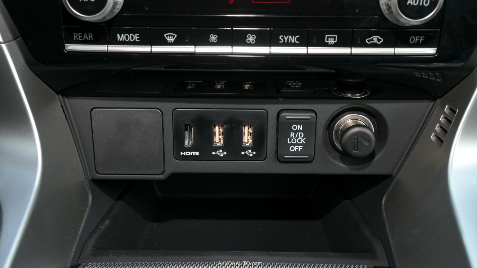 MITSUBISHI MONTERO SPORT 3.0L 4WD Full Option — 19