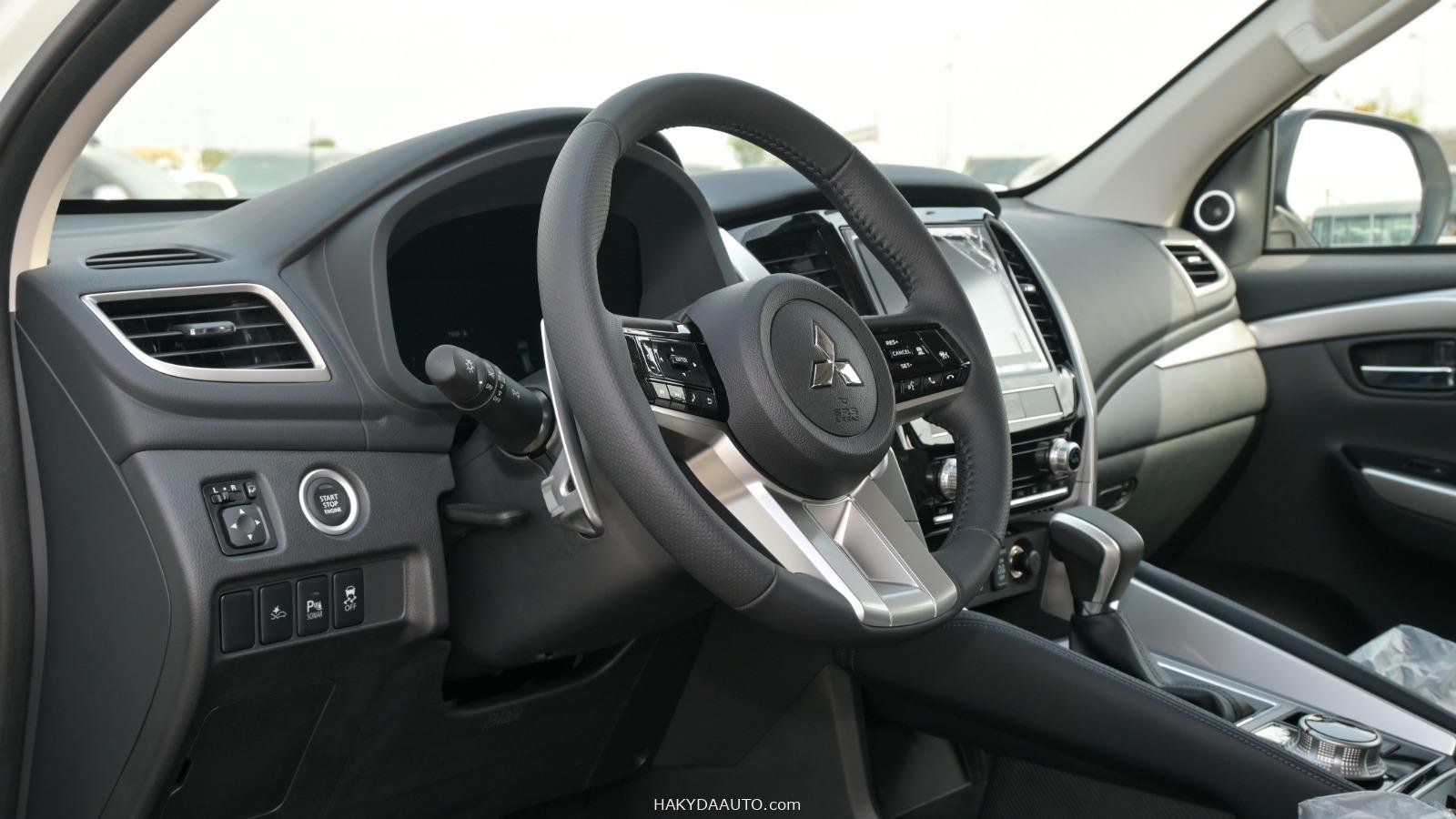 MITSUBISHI MONTERO SPORT 3.0L 4WD Full Option — 10