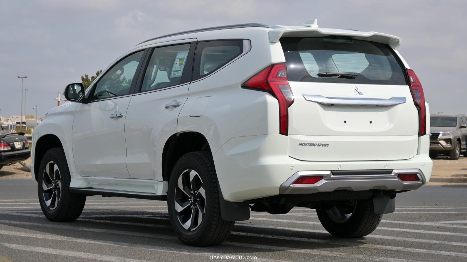 MITSUBISHI MONTERO SPORT 3.0L 4WD Full Option — 5