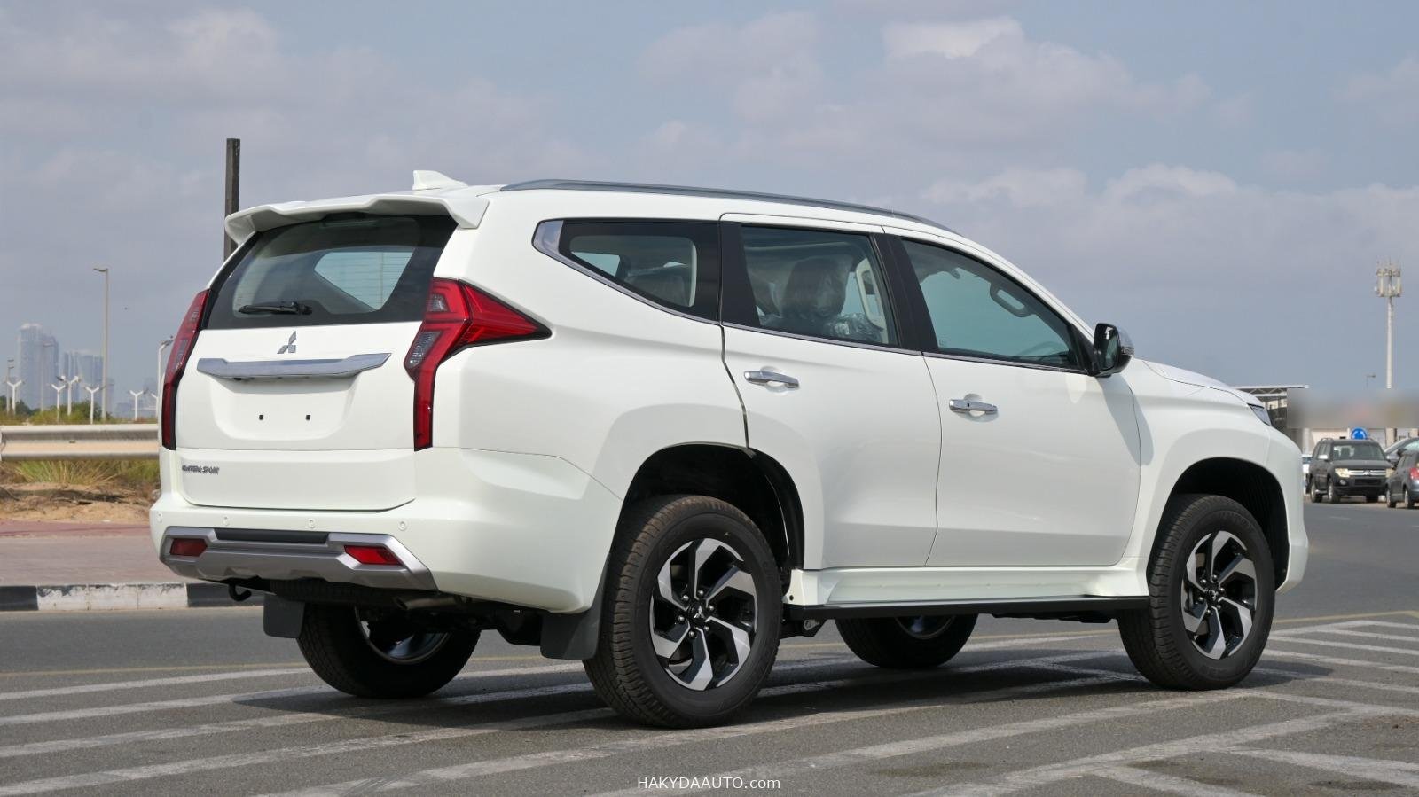 MITSUBISHI MONTERO SPORT 3.0L 4WD Full Option — 6
