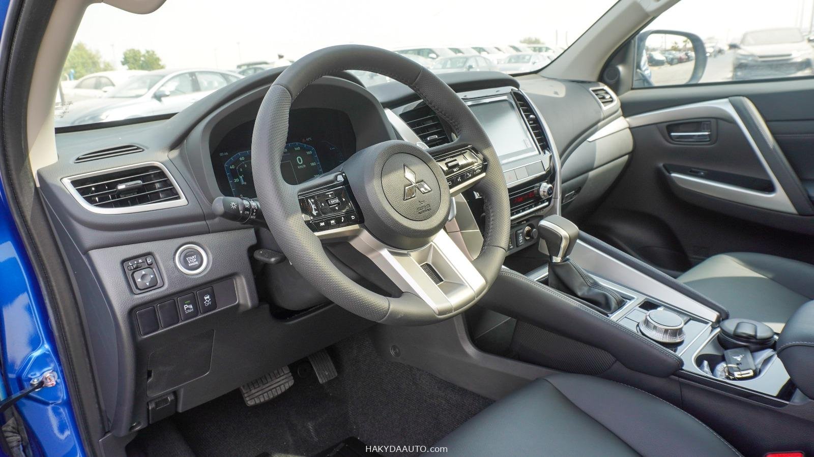 Mitsubishi Montero Sport GLS 3.0 4WD Mid Option — 11