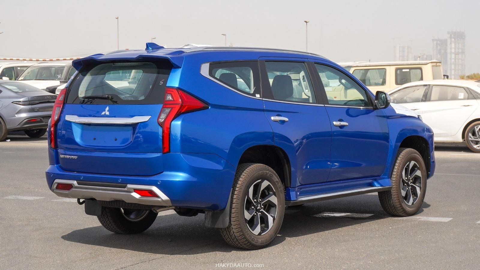 Mitsubishi Montero Sport GLS 3.0 4WD Mid Option — 4