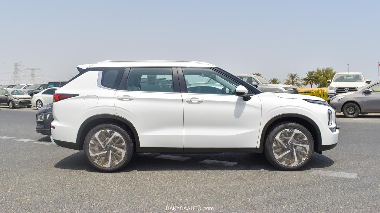 Mitsubishi Outlander 4WD 2025 Mid option (Предмаксимальная комплекатция) — 3