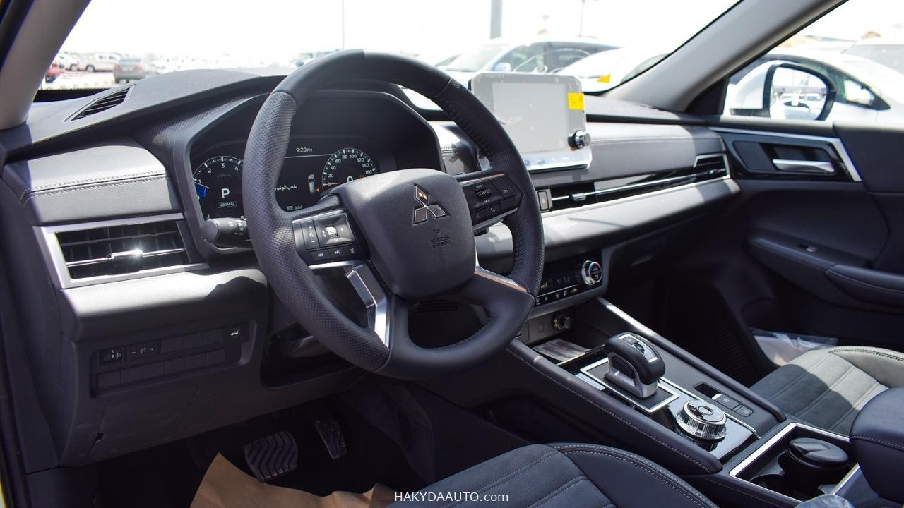 Mitsubishi Outlander 4WD 2025 Mid option (Предмаксимальная комплекатция) — 6