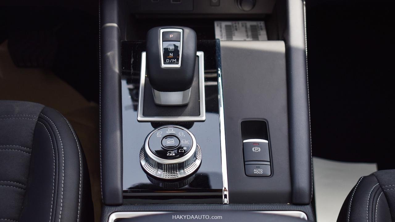 Mitsubishi Outlander 4WD 2025 Mid option (Предмаксимальная комплекатция) — 13