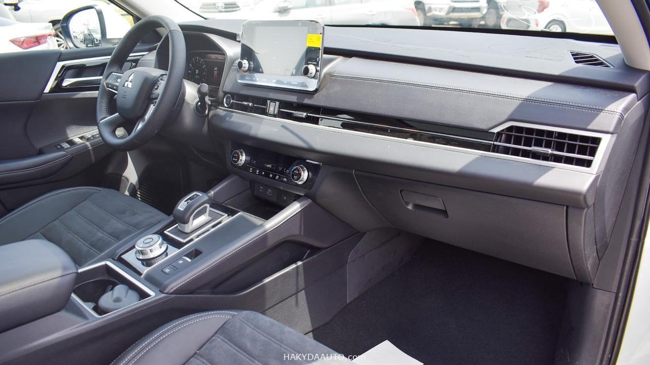 Mitsubishi Outlander 4WD 2025 Mid option (Предмаксимальная комплекатция) — 9