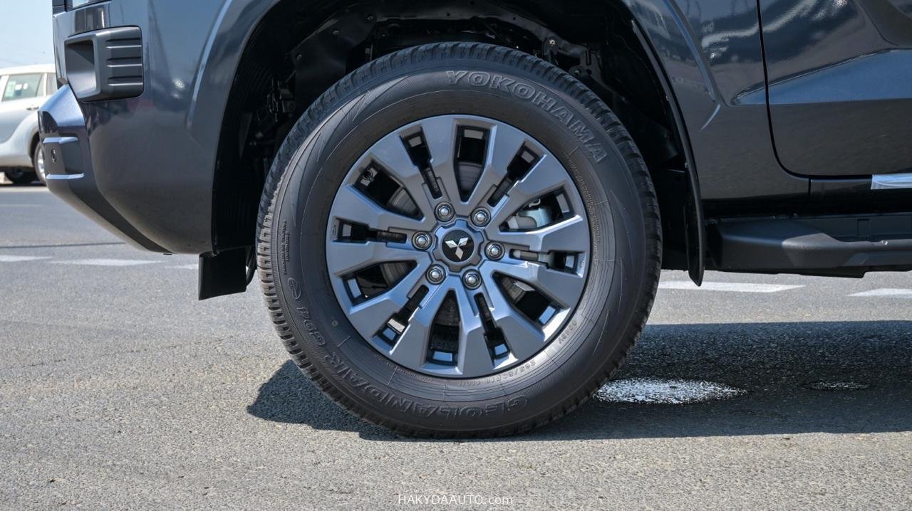Mitsubishi L200 GLX DIESEL AT 4WD 2025 MID OPTION — 8